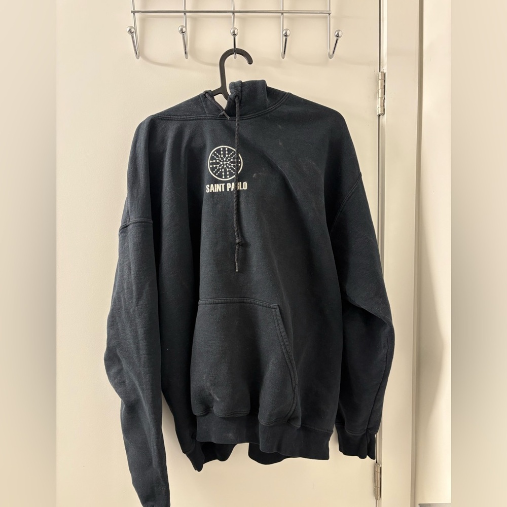 Pablo tour sweater size large
